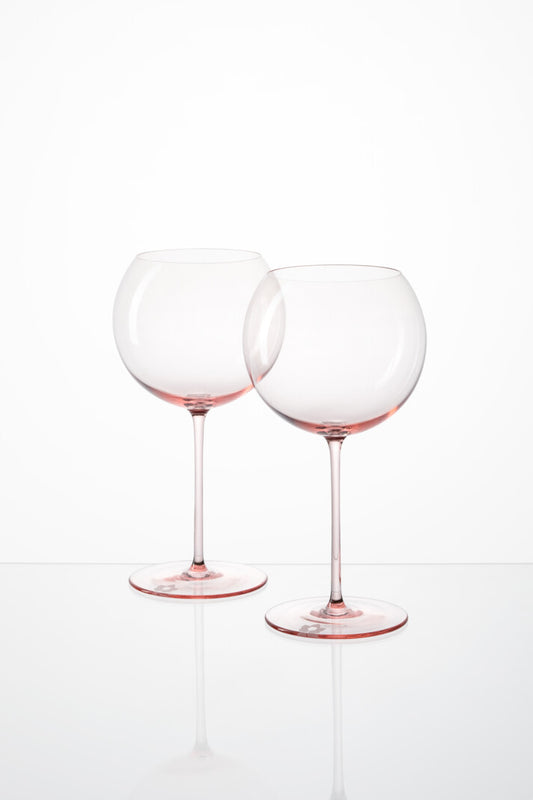 Designové sklenice na červené víno v růžovém provedení